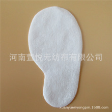 贴身侍卫，球迷冲场时达洛特比保安快一步挡在了C罗身前